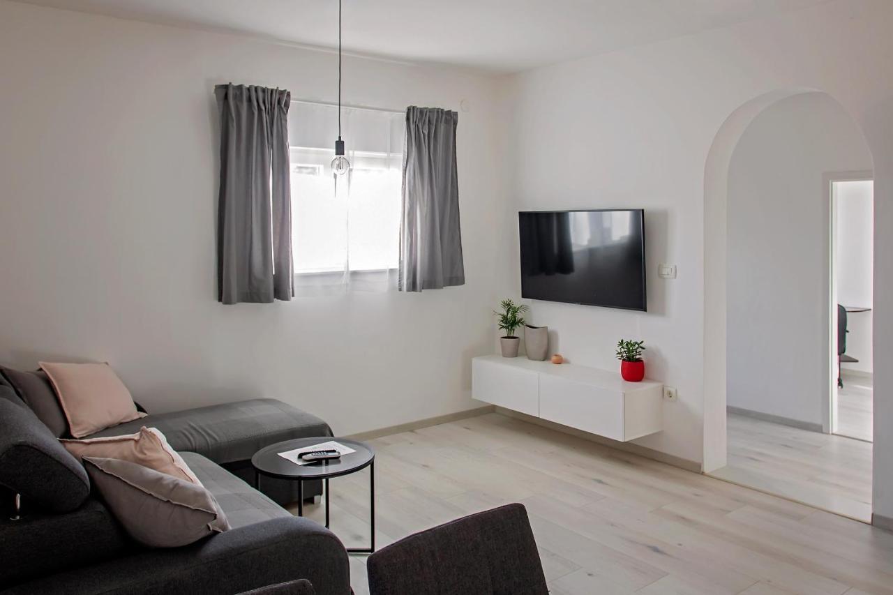 Apartment Stocic Рогозница Экстерьер фото