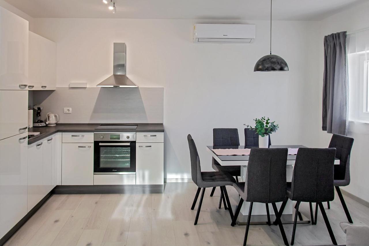 Apartment Stocic Рогозница Экстерьер фото