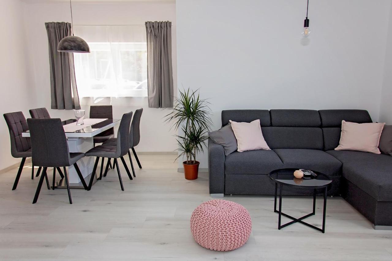 Apartment Stocic Рогозница Экстерьер фото