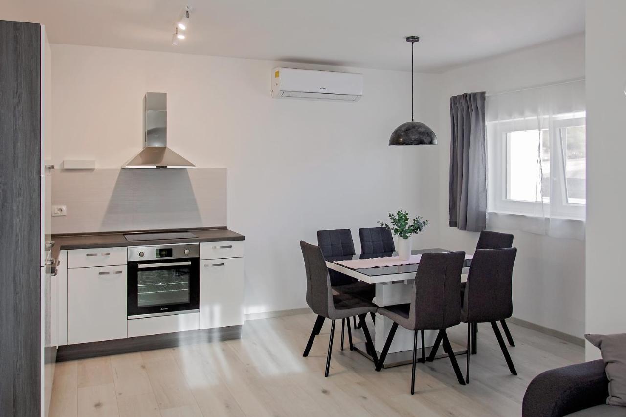 Apartment Stocic Рогозница Экстерьер фото