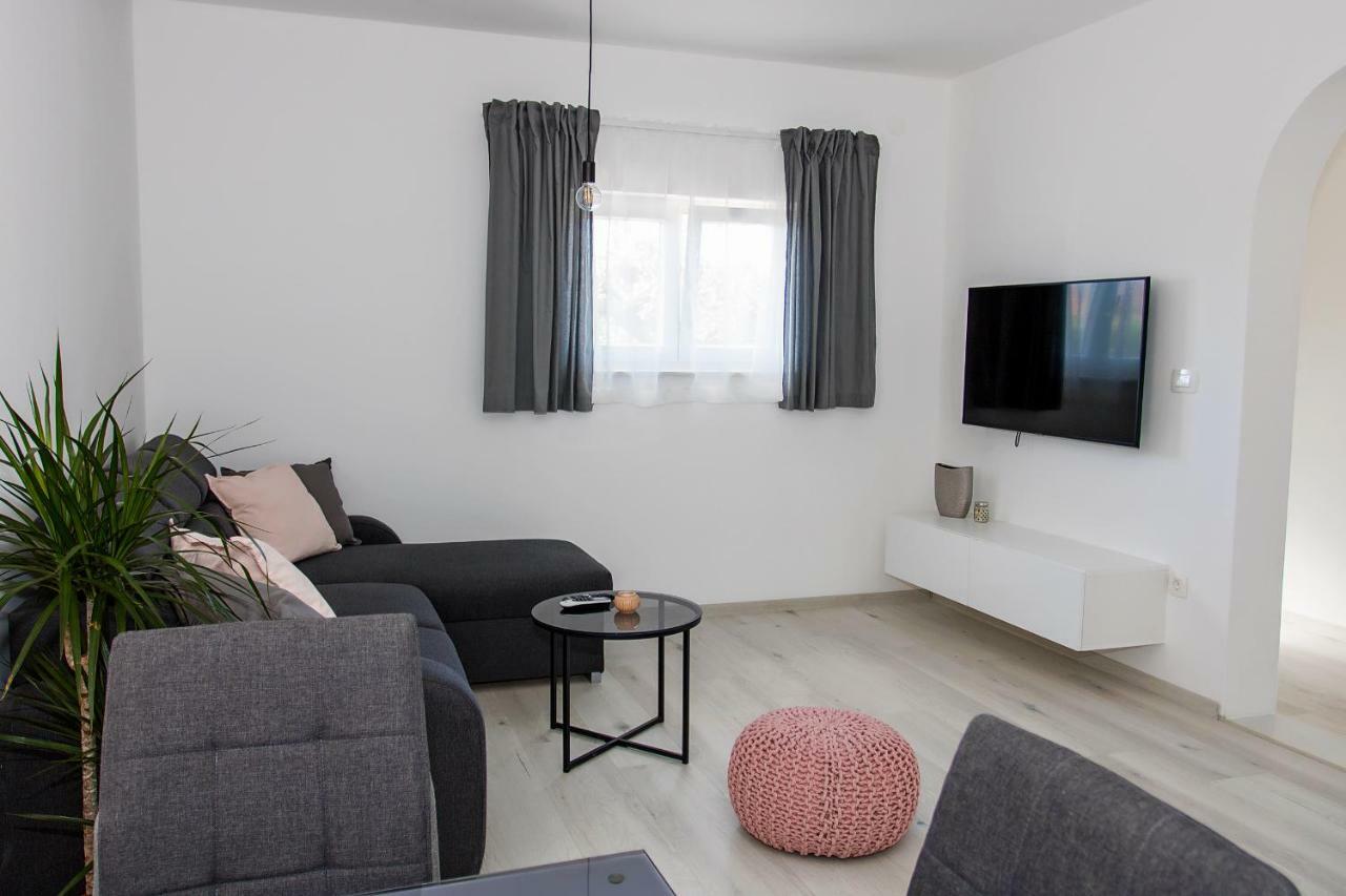 Apartment Stocic Рогозница Экстерьер фото